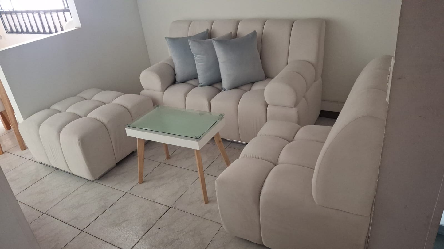 Sala en L Estocolmo + Mesa Dubai — Outlet