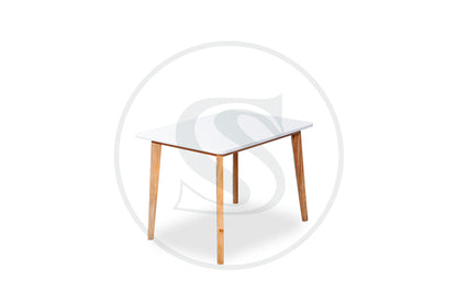 Comedor 4 Ptos
Base Comedor Thiago + 4 Sillas Venecia - Saira Muebles