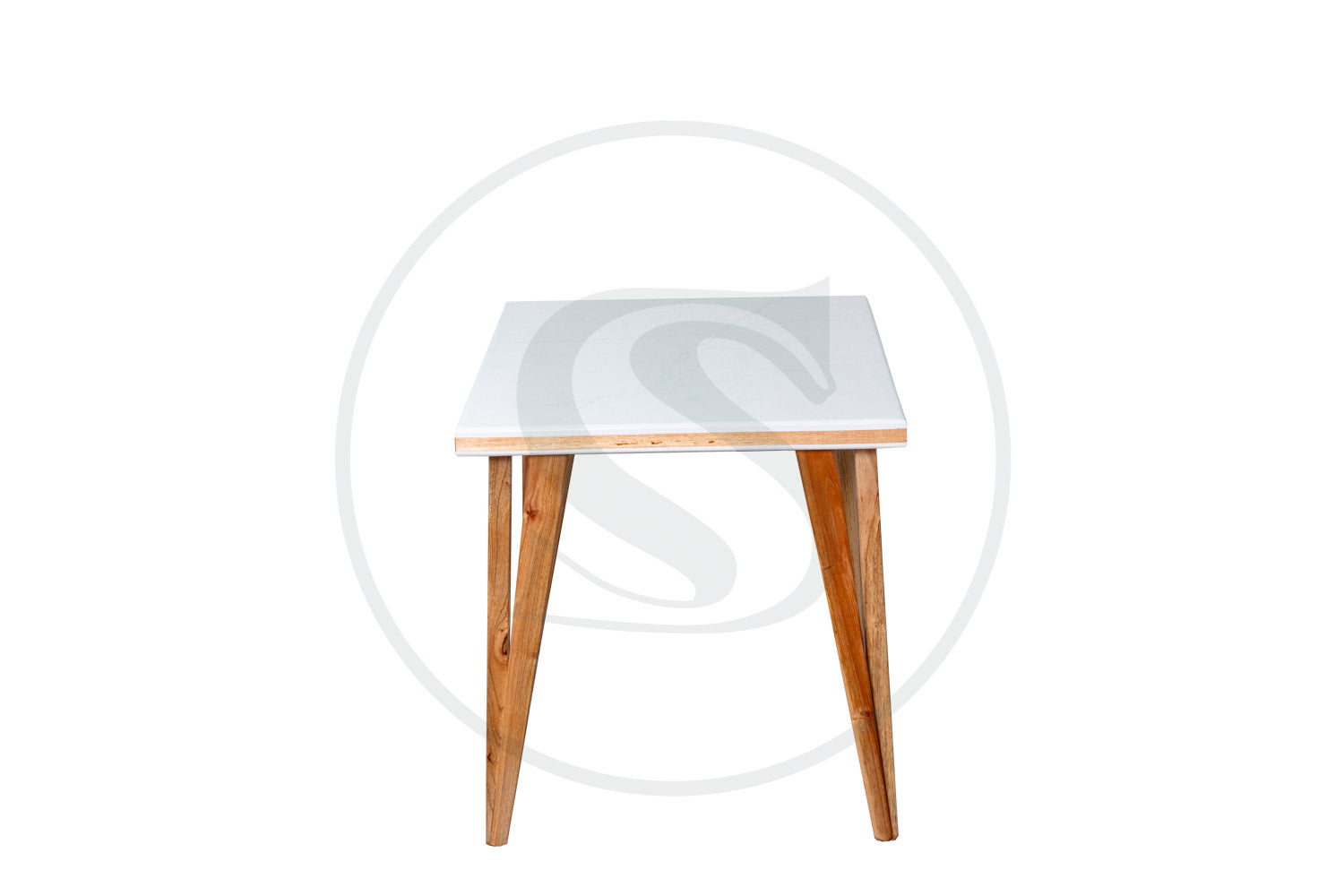 Comedor 5 Ptos 
Base Comedor Nigeria + 3 Sillas Roma + 
1 Butaco Roma - Saira Muebles