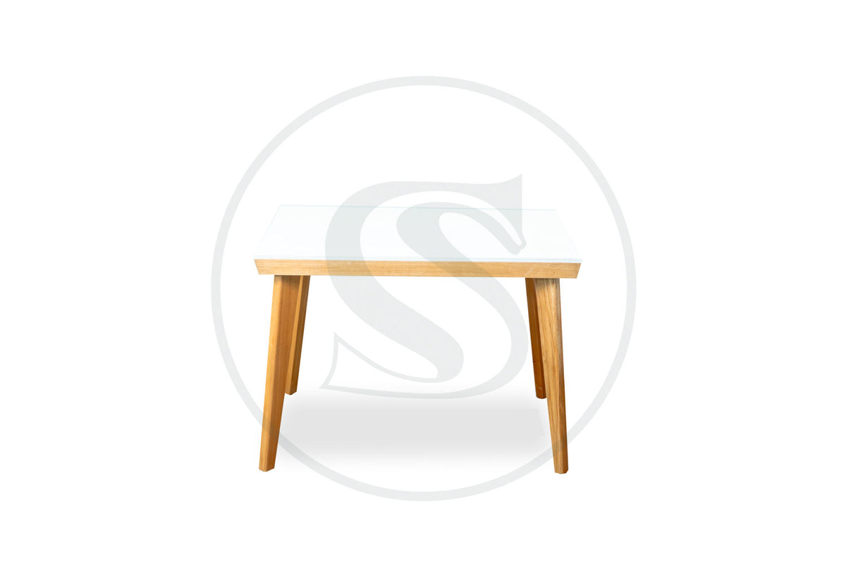 Comedor 4 Ptos 
Base Comedor Kioto + 4 Sillas Estambul - Saira Muebles